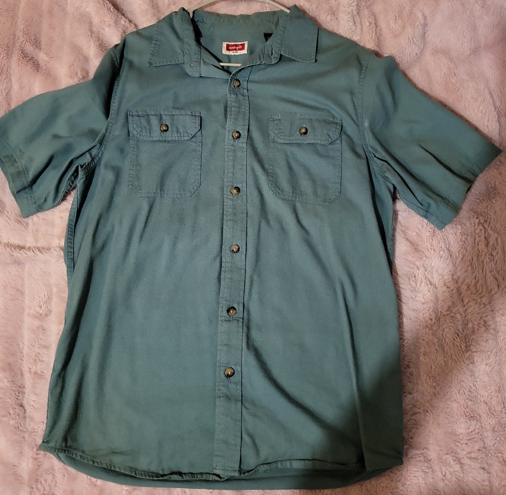 Wrangler Men's Casual Teal Button-Down Shirt